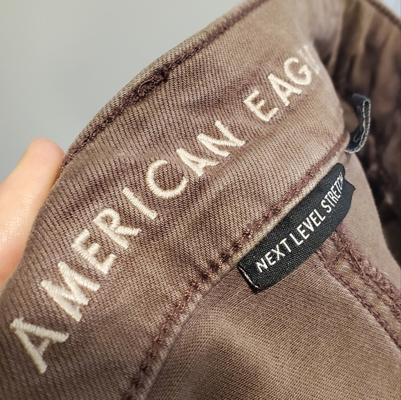 AMERICAN EAGLE | Brown Cargo High Rise Stretch Jeans in Size 10 Regular - Picture 9 of 12